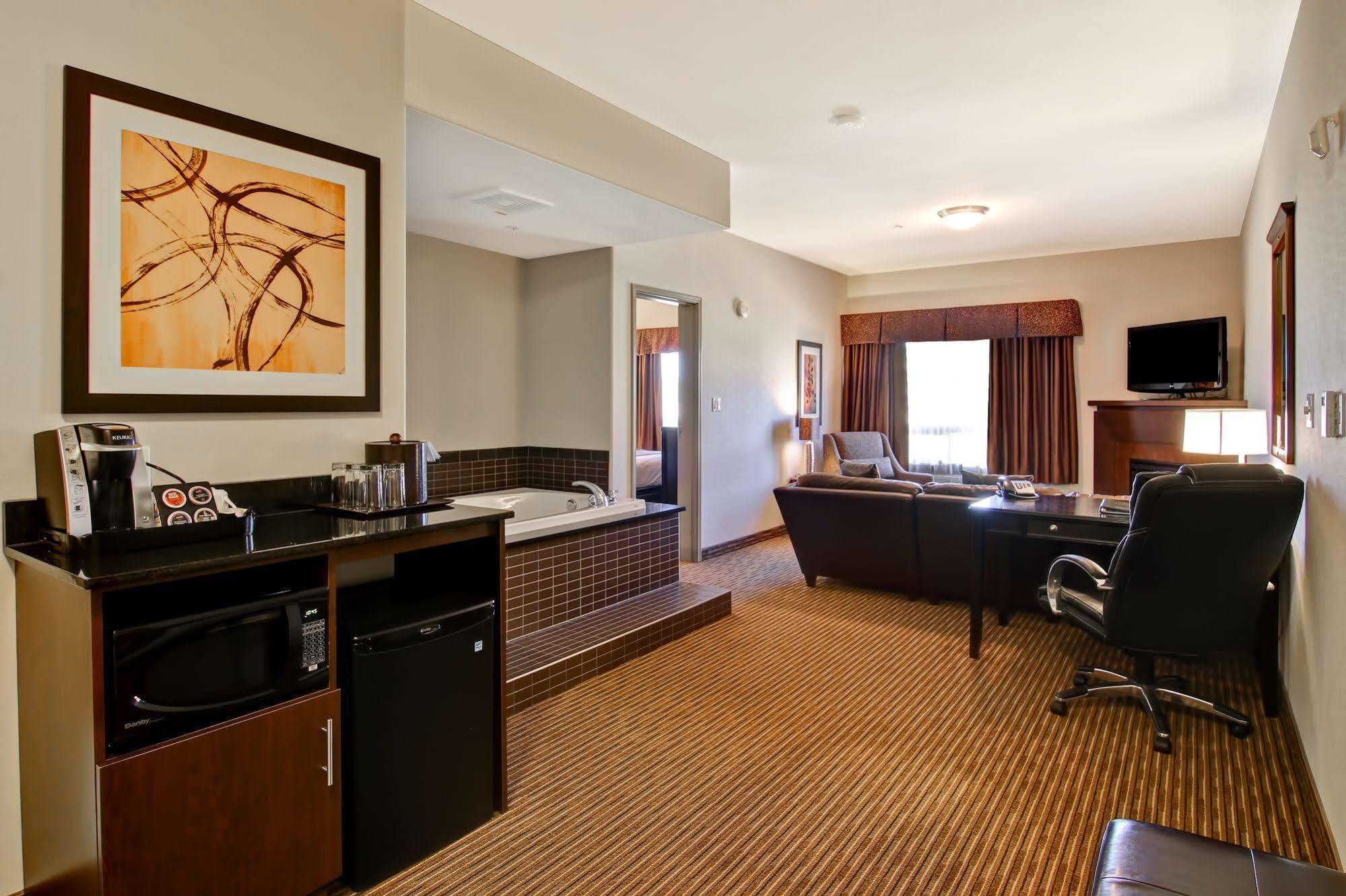 Canalta Hotel Tisdale Extérieur photo